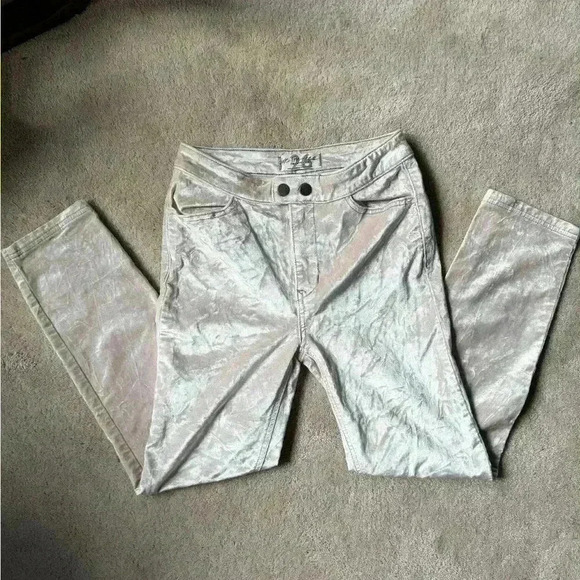 We The Free Denim - We The Free Crushed Velvet High Waist Relaxed Fit Jeans Blush Color Size 26